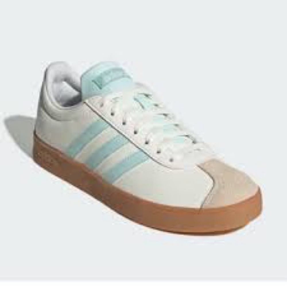 Adidas VL Court Base White and Blue Sneakers with Gum Sole Women’s 8.5 New